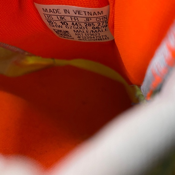 4D Adidas - Picture 3 of 7